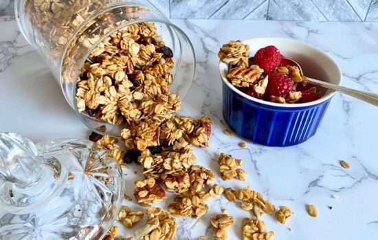 Homemade Granola Recipe – Easy & Delicious!