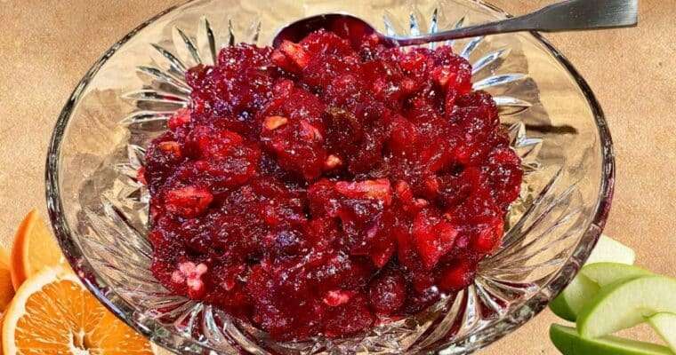 Easy and Delicious Homemade Cranberry Sauce